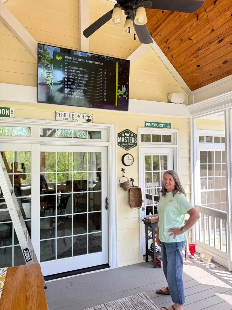 Outdoor TV wall mount on porch – Masters Tournament stream in Alpharetta
